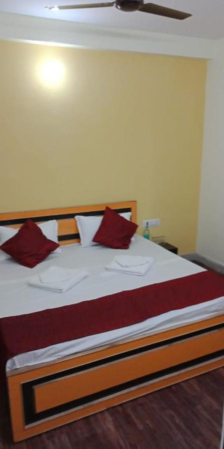 Varanasi Paradise Luaran gambar